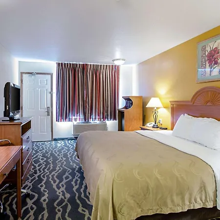 Quality Inn Huron-3