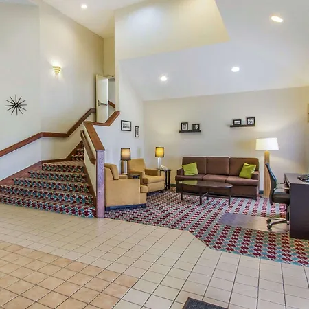 Rodeway Inn-2