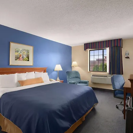 Days Inn By Wyndham Keene Nh-3