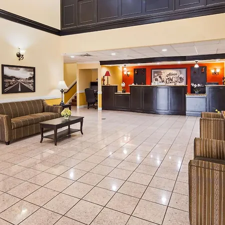 Surestay Plus Hotel By Best Western Alvin-3
