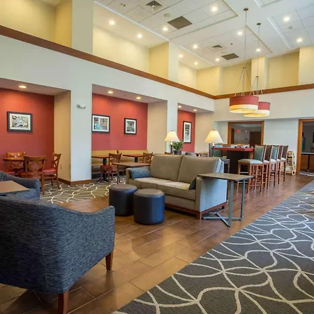 Hampton Inn & Suites Tilton-2