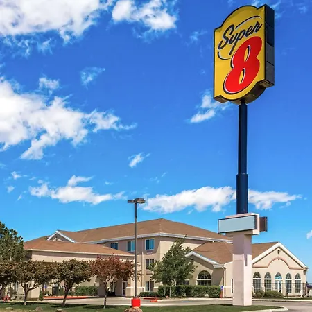 Super 8 By Wyndham Heyburn-3