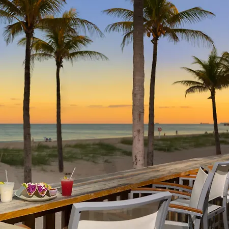 Plunge Beach Resort-3