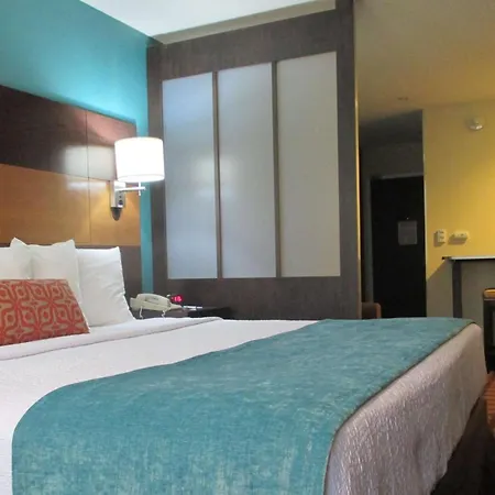 Best Western Plus Harrisburg Mechanicsburg-2