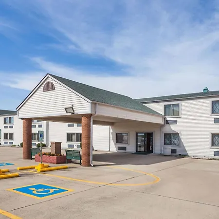 Baymont By Wyndham Decatur-3