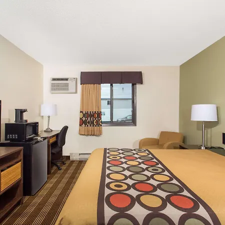 Super 8 By Wyndham Eau Claire I-94-2
