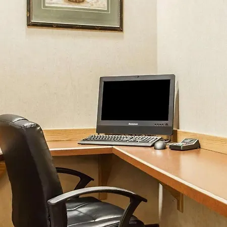 Comfort Inn & Suites Macon-3