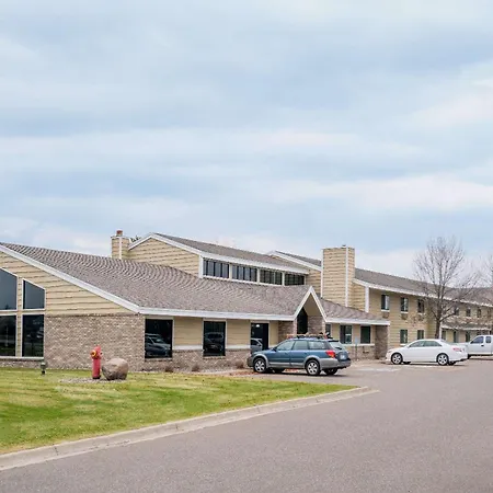 Days Inn & Suites By Wyndham Baxter Brainerd Area-2