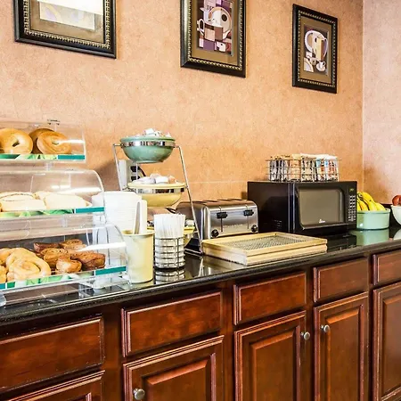 Quality Inn & Suites - Greensboro-High Point-2