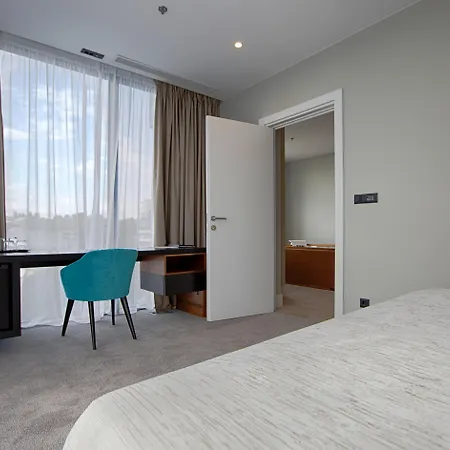 Marvie Hotel & Health-2