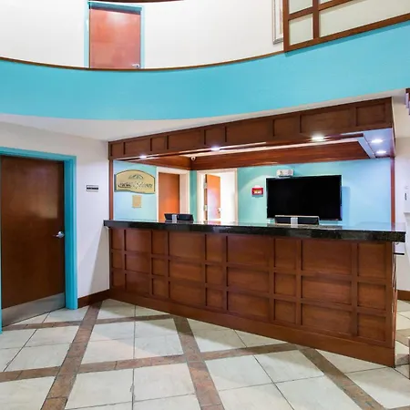 Howard Johnson By Wyndham Evansville East-3