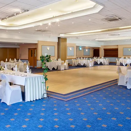 Holiday Inn Newport By Ihg-3