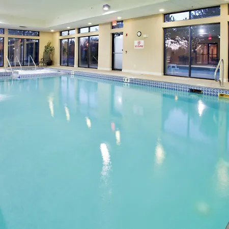 Holiday Inn Express Hotel Germantown - Northwest Milwaukee, An Ihg Hotel-3