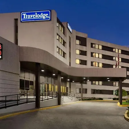 Travelodge By Wyndham Toronto East-2
