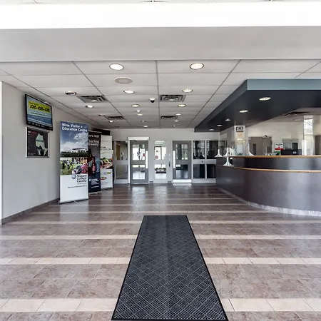 Residence & Conference Centre - Niagara-On-The-Lake-3