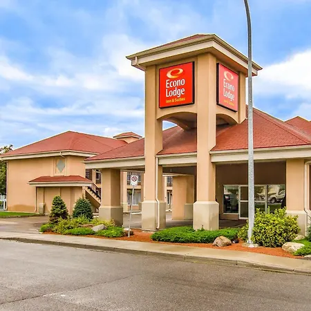 Econo Lodge Inn & Suites Lethbridge - Henderson Lake-3