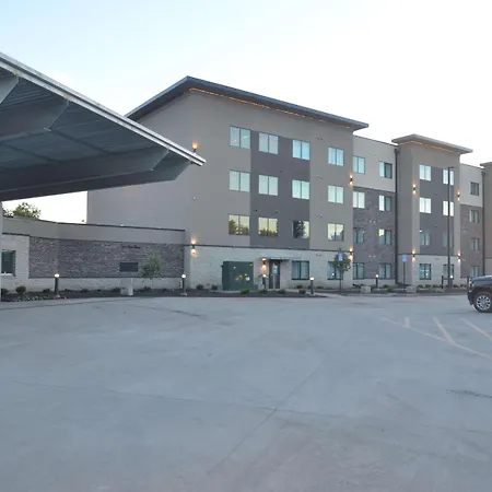 Best Western Plus Okotoks Inn & Suites-2