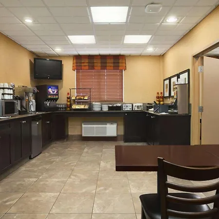 Ramada By Wyndham Surrey/Langley-2