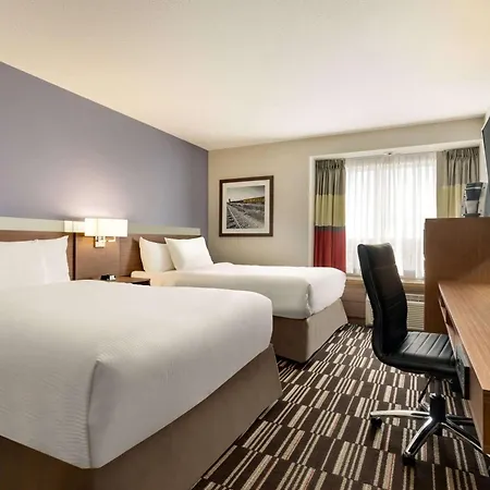Microtel Inn & Suites By Wyndham Bonnyville-3