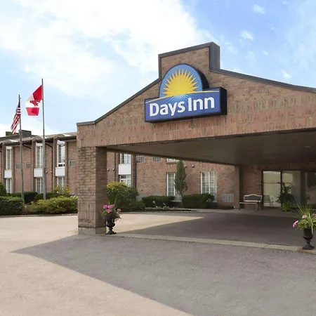 Days Inn By Wyndham Brantford-3