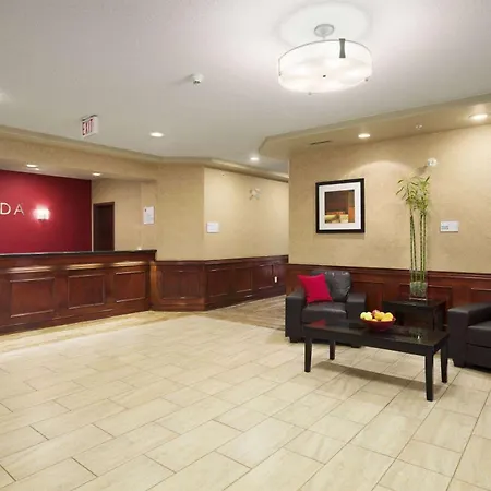Ramada By Wyndham Edson-2