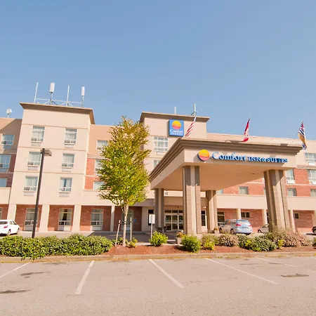 Comfort Inn & Suites Surrey-2