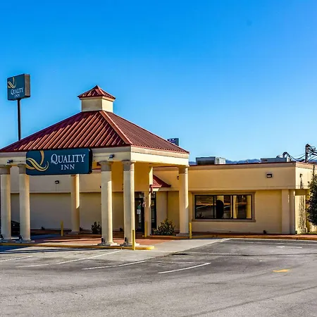 Quality Inn Newport-3
