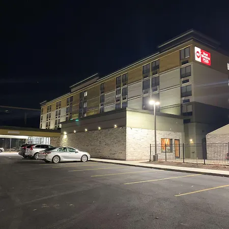 Best Western Plus Fort Saskatchewan Inn & Suites-3