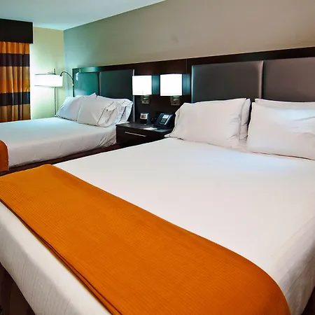 Holiday Inn Express & Suites Jackson/Pearl International Airport-2