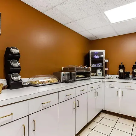 Econo Lodge Inn & Suites Dickson-2