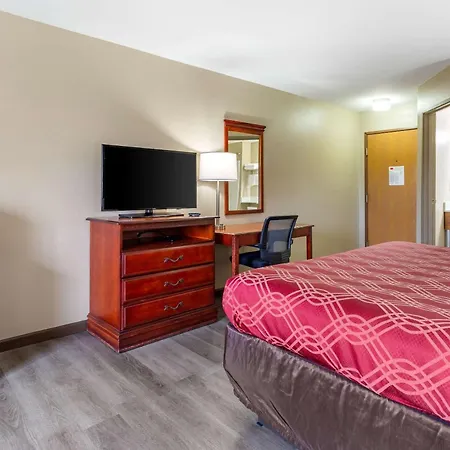 Econo Lodge Inn & Suites Dickson-3