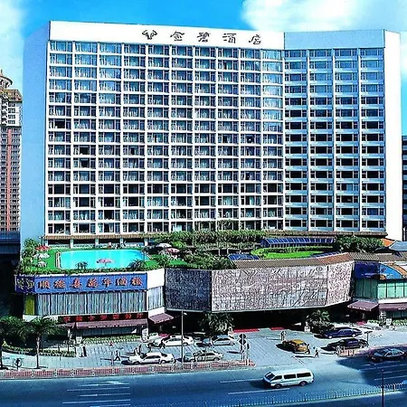Golden Lustre Hotel-2