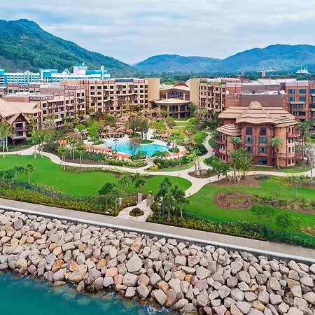 Disney Explorers Lodge-2