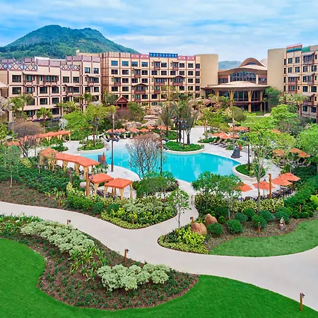 Disney Explorers Lodge-3