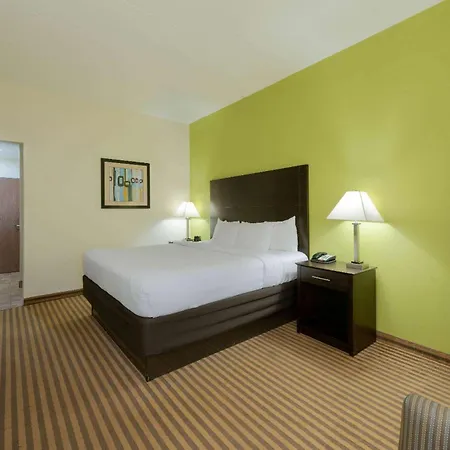 La Quinta By Wyndham Columbus - Grove City-3