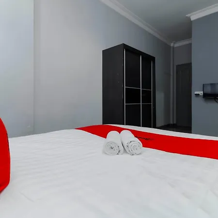 Reddoorz Plus Near Batam City Square-2