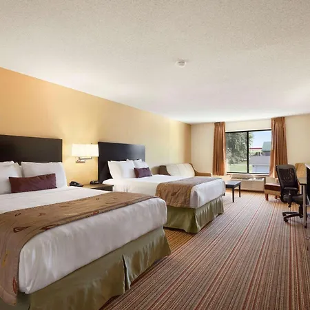 Ramada By Wyndham Wisconsin Dells I-90-3