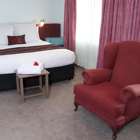 Surestay Hotel By Best Western The Clarence On Melville-2