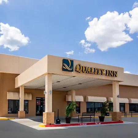 Quality Inn Shawnee I-40-3