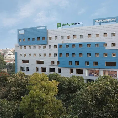Holiday Inn Express Hyderabad Banjara Hills By Ihg-3