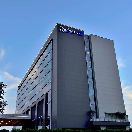 Radisson Blu Faridabad-3