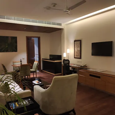 Taj Damdama Lake Resort & Spa, Gurugram-2
