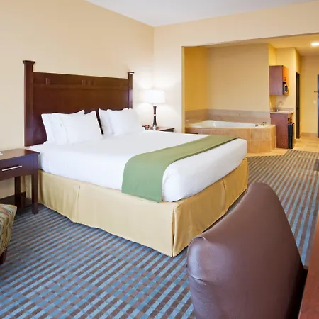 Comfort Inn & Suites Mountain Iron And Virginia-3