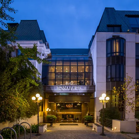 Park Plaza Bonaparte Boutique-2