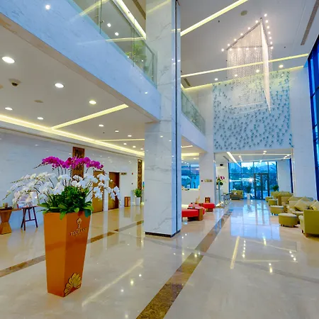 Grand Tourane Hotel Da Nang-3