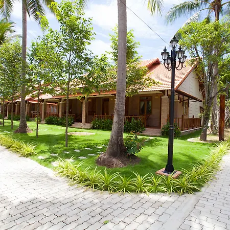The Garden House Phu Quoc Resort-3