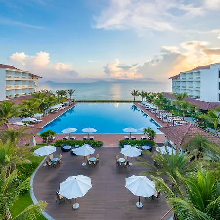 Renaissance Danang Hoi An Resort & Spa-3