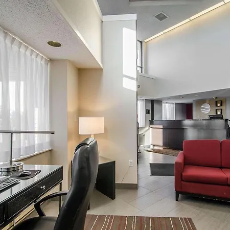 Comfort Inn Regina East-3