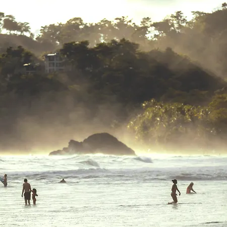 Selina Manuel Antonio-2