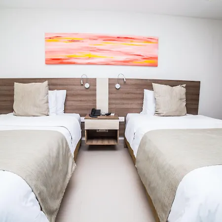Hotel 1525 By Geh Suites-3